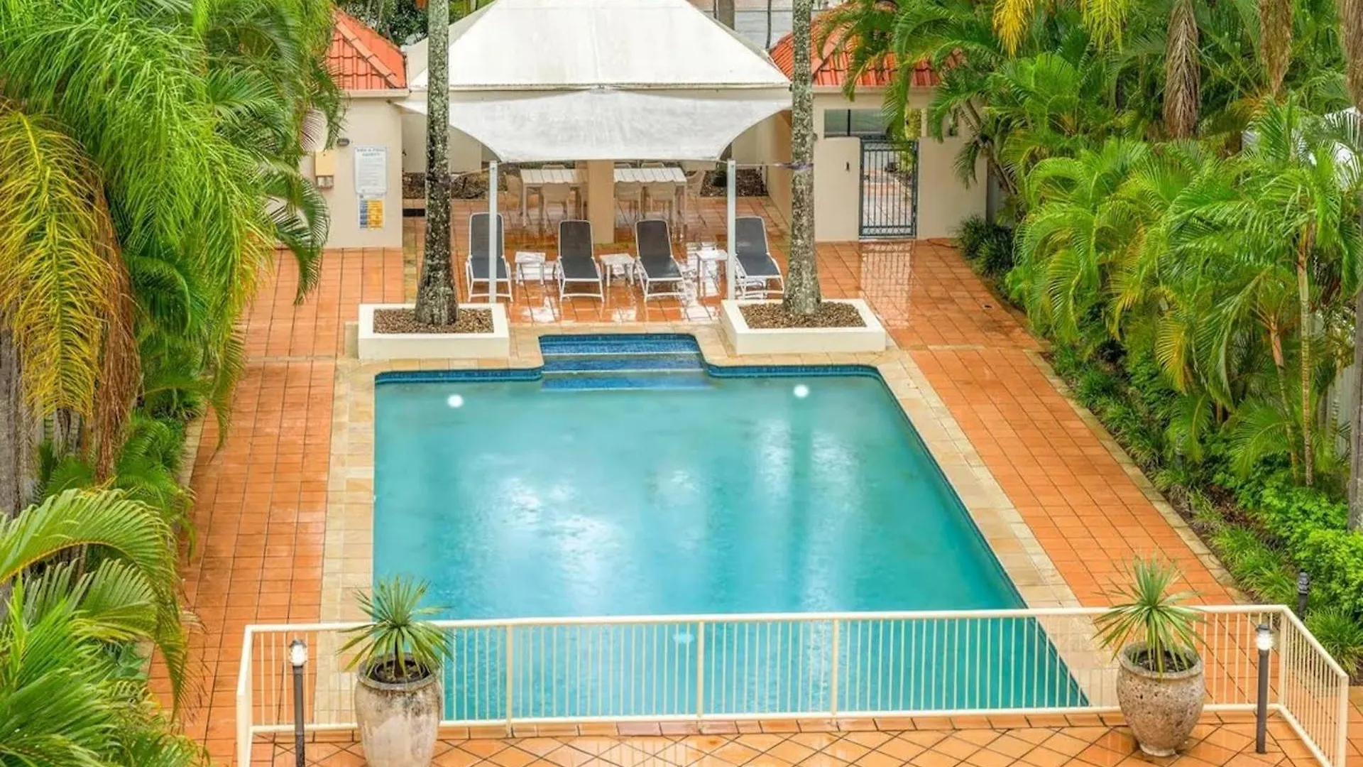 Seychelles In Main Beach - 2 Bedroom Apartment - Coasthm Голд-Кост