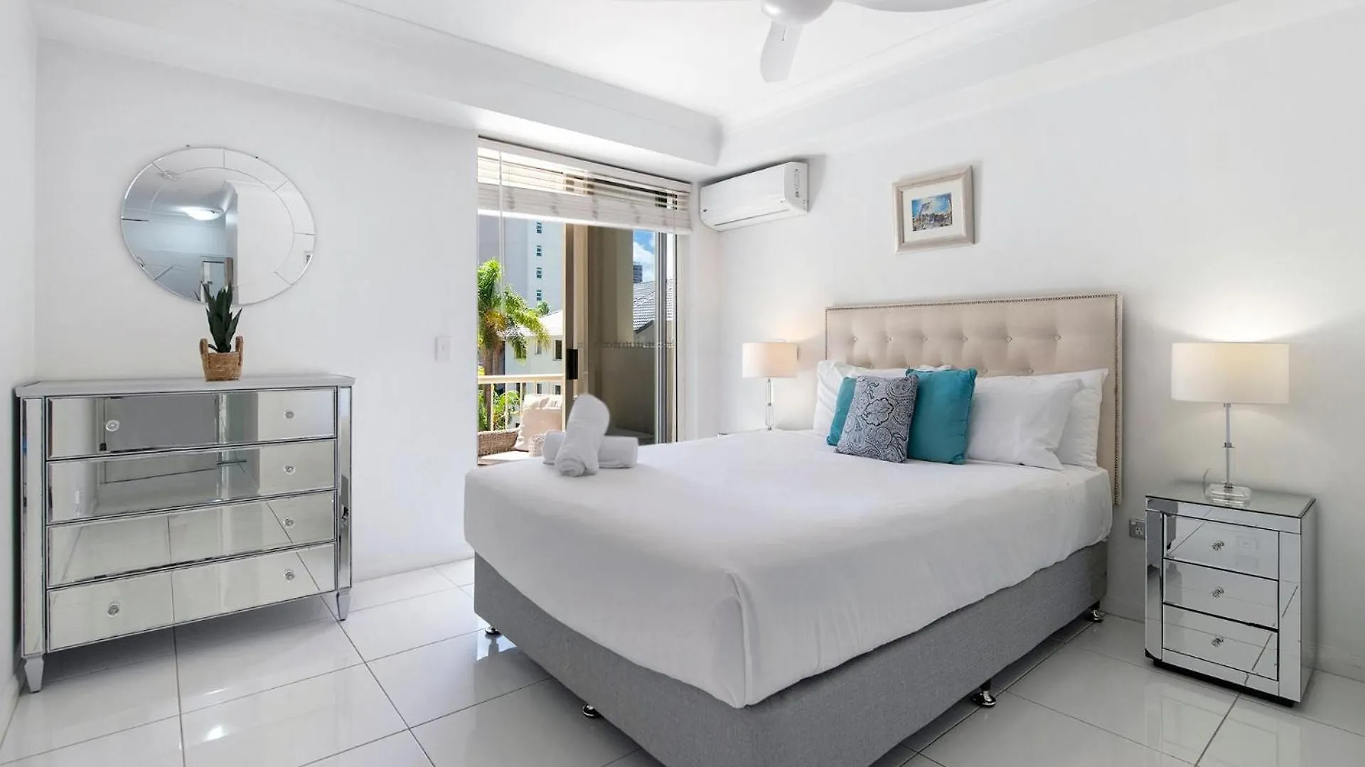 Seychelles In Main Beach - 2 Bedroom Apartment - Coasthm Голд-Кост Австралия